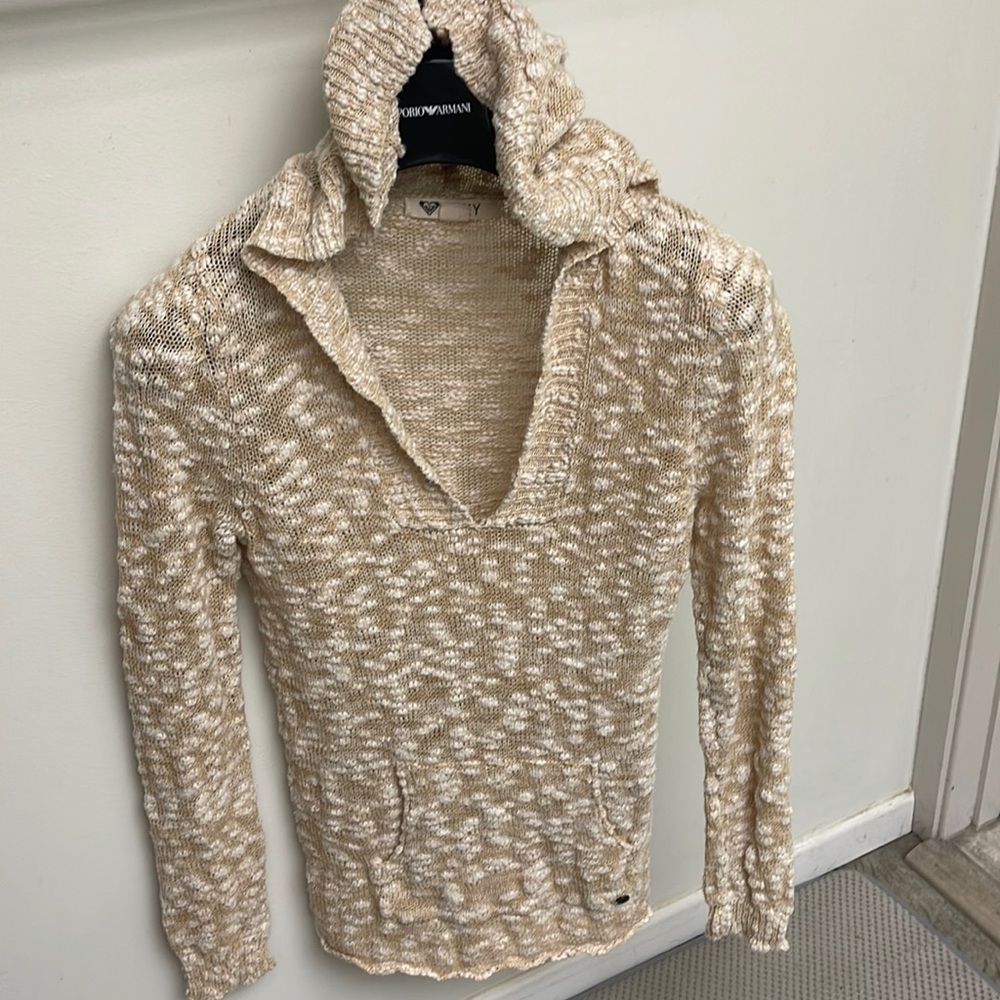 Roxy Light Weight Knit Medium - image 1